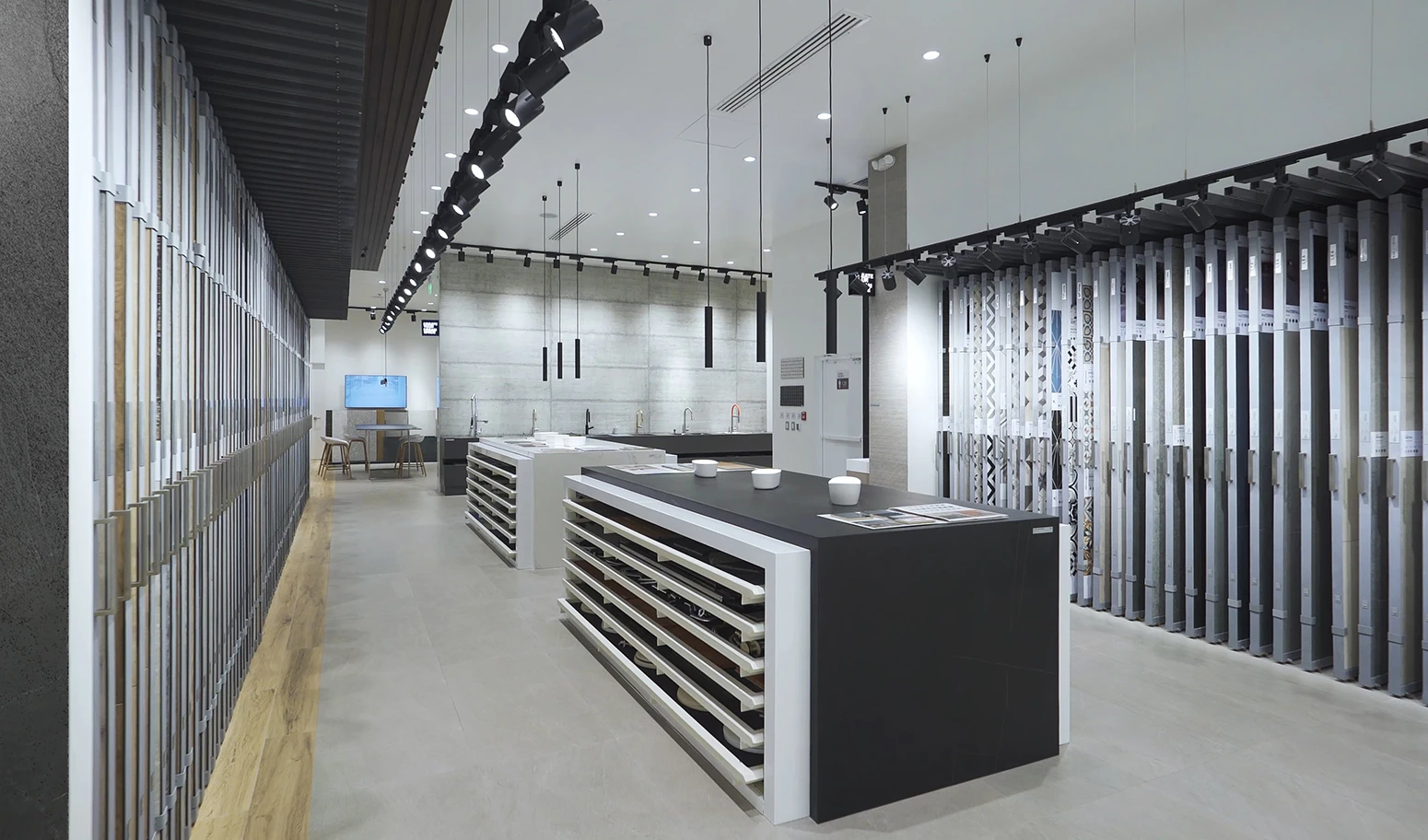 CCS_Ferretti-UHD-Showroom-Febrero-27_02_202400 copia